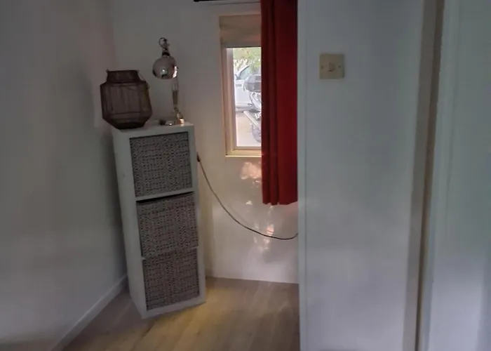 Les Acacias Saint-Paulet-de-Caisson