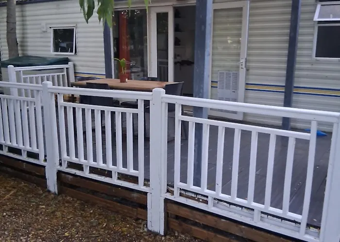 Camping Les Acacias *